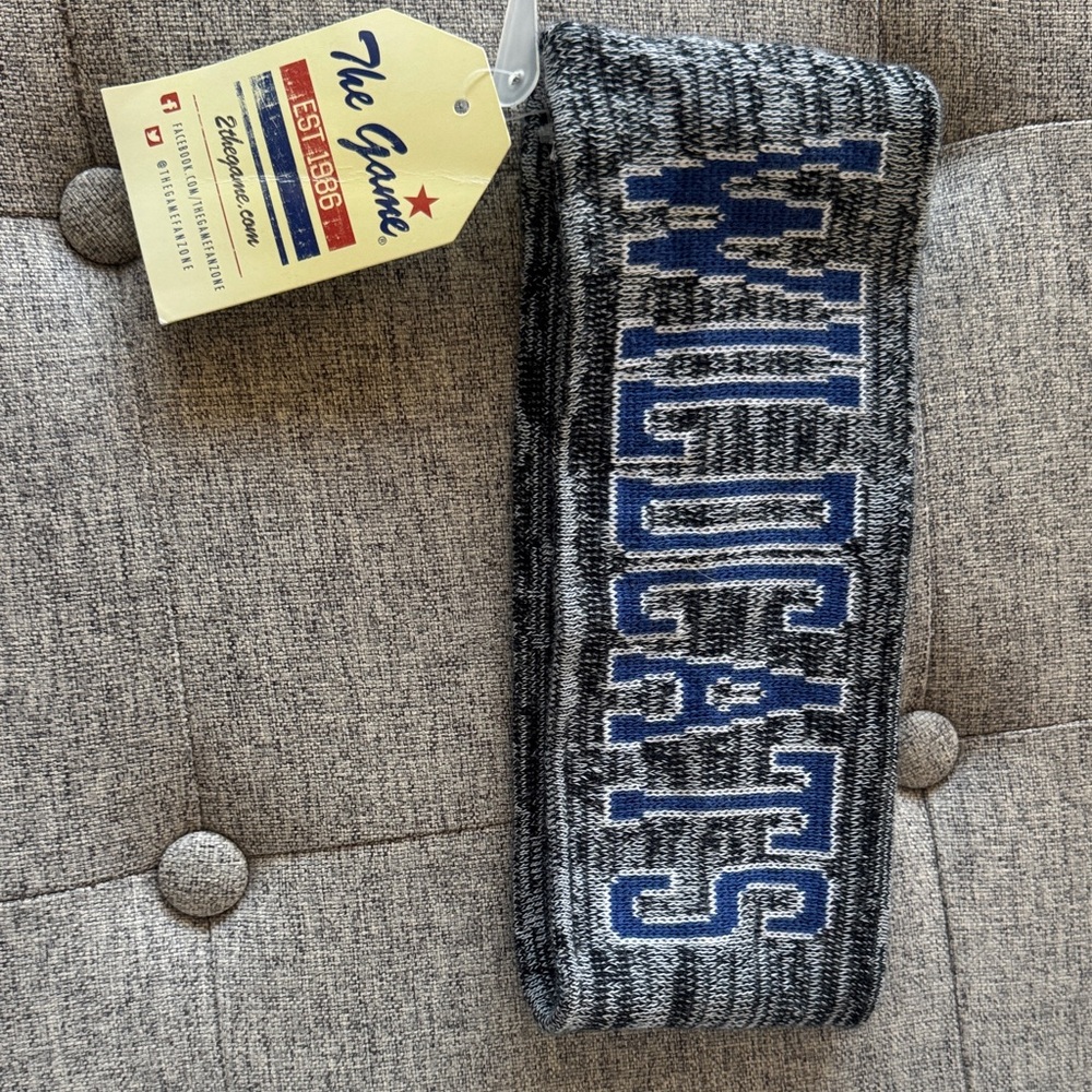 The Game Gray and Blue Wildcats Casual Socks